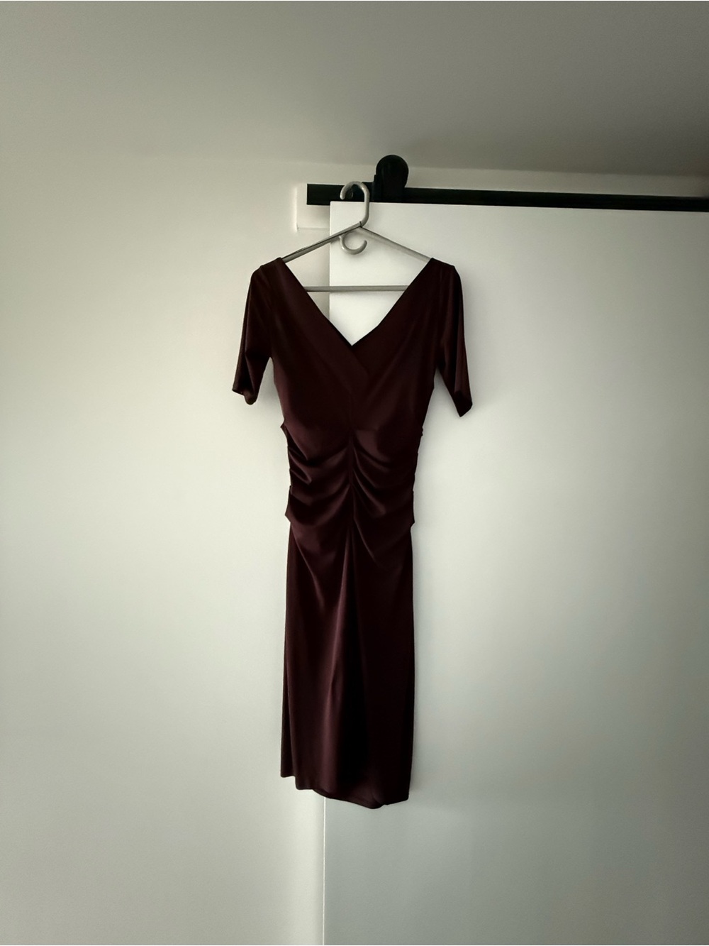 Maggy London Deep Wine V-Neck Ruched Midi Dress